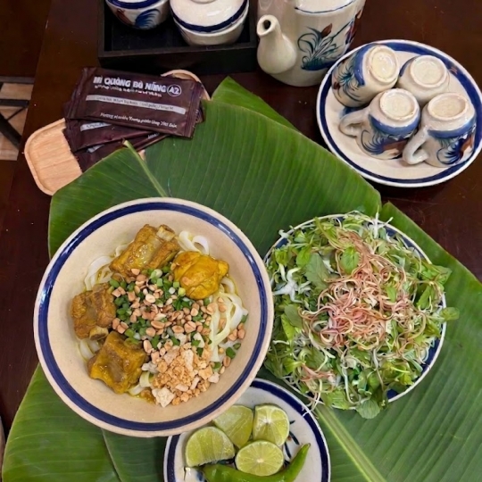 Mỳ Quảng sườn 